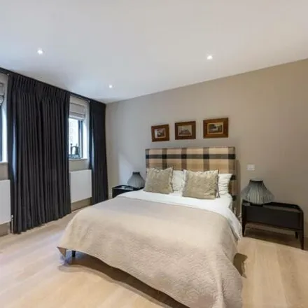 Image 2 - One Molyneux, Molyneux Street, London, W1H 5HP, United Kingdom - Townhouse for sale