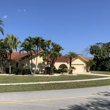 Buy this 3 bed house on 2637 Cranbrook Drive in Boynton Beach, FL 33436