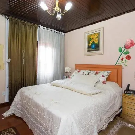 Buy this 4 bed house on Rua Amazonas de Souza Azevedo 436 in Bacacheri, Curitiba - PR