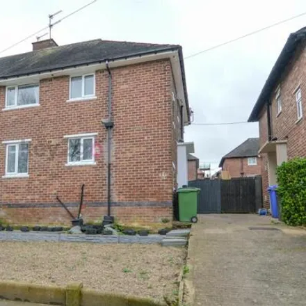 Rent this 3 bed duplex on Springwater House in Cotleigh Road, Sheffield