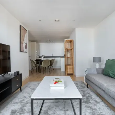 Image 4 - Shoreditch Heights, 105 Britannia Walk, London, N1 7GN, United Kingdom - Apartment for rent