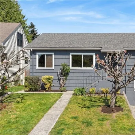 Buy this 3 bed house on 7236 Ledroit Court Southwest in Seattle, WA 98136