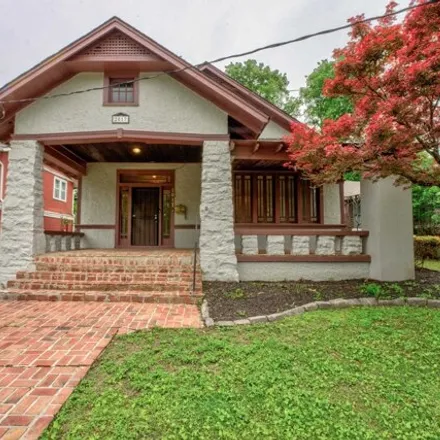 Image 4 - 1992 Cowden Avenue, Lenox, Memphis, TN 38104, USA - House for sale