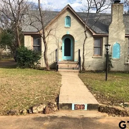 Rent this 3 bed house on 850 South Bois D Arcade Avenue in Tyler, TX 75701
