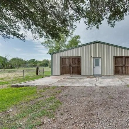 Image 1 - 6529 CR 166, Brazoria County, TX 77511, USA - House for sale