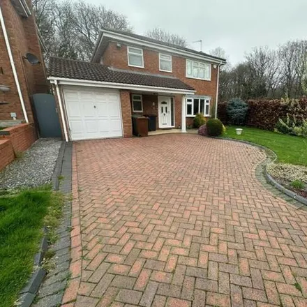 Rent this 4 bed house on Elmdon Coppice in Elmdon Heath, B92 0PL