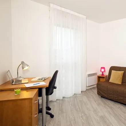Rent this studio room on Saint-Ouen-sur-Seine in Centre-Ville, IDF