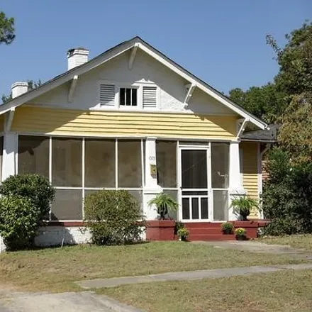 Buy this 2 bed house on 1005 Crescent Avenue in Macon, GA 31204
