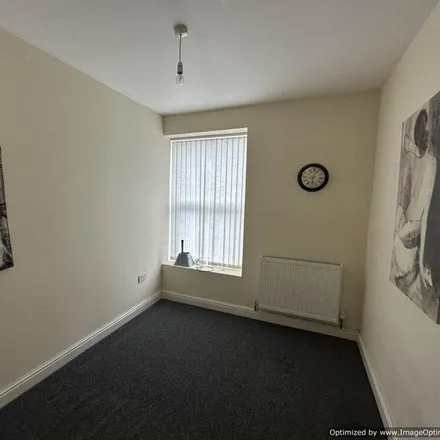 Image 5 - Duckworth Lane, Bradford, BD9 6RF, United Kingdom - Apartment for rent