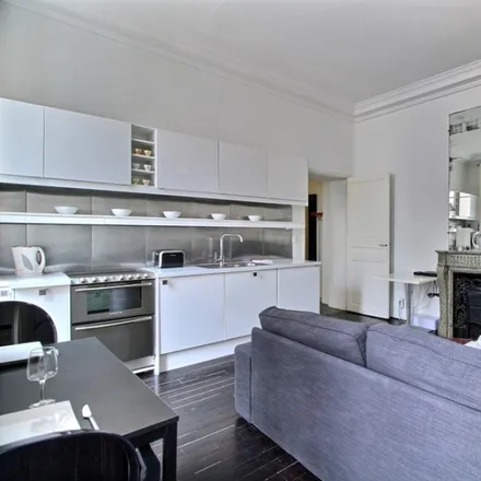 Image 5 - 10 bis Rue Bailleul, 75001 Paris, France - Apartment for rent