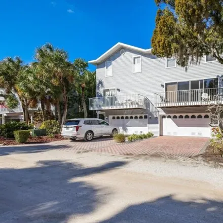Buy this 3 bed house on 6232 Holmes Boulevard in Holmes Beach, Manatee County