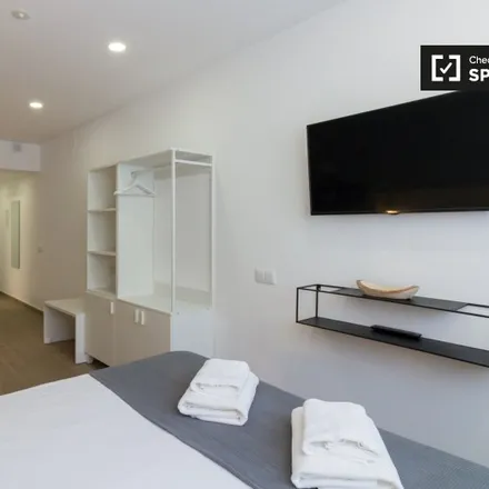Image 8 - Rambla Catalana, 34, 08903 l'Hospitalet de Llobregat, Spain - Apartment for rent