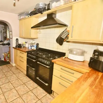 Buy this 3 bed townhouse on Kingsnorth Road Post Office in Kingsnorth Road, Kingsnorth