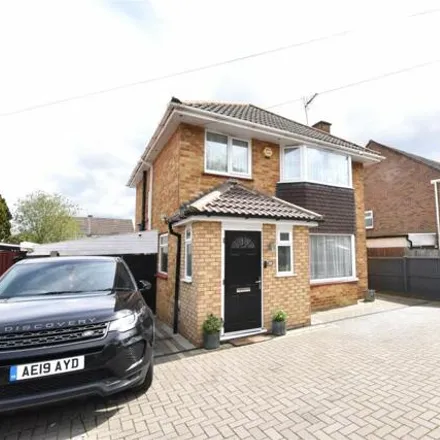 Rent this 3 bed house on Blunden Road in Farnborough, GU14 8QW