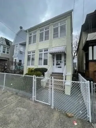 Rent this 2 bed house on 101 Wegman Parkway in Jersey City, NJ 07305