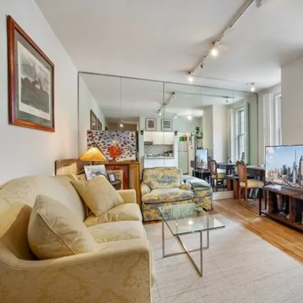Rent this 1 bed townhouse on 160 East 61st Street in New York, NY 10065