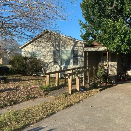 Buy this 2 bed house on 1199 East Santa Rosa Street in Victoria, TX 77901