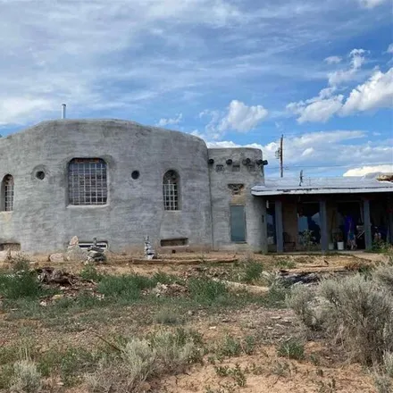 Buy this 2 bed house on 7 Valerio Road North in Taos County, NM 87529