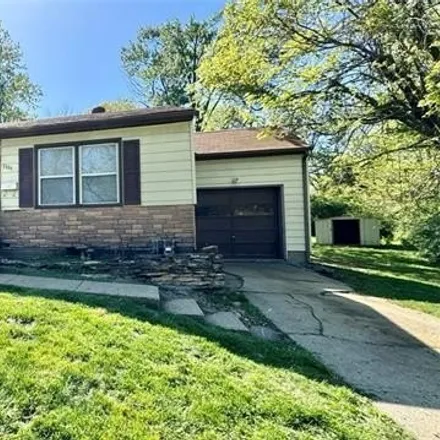 Buy this 2 bed house on 6602 Oxford Avenue in Raytown, MO 64133