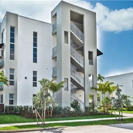 Buy this 2 bed condo on 452 Northeast 35th Court in Lloyds Estates, Broward County