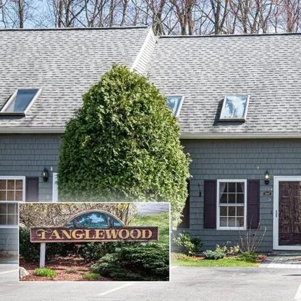 Buy this 2 bed condo on 75 Tanglewood Drive in East Hampstead, Rockingham County