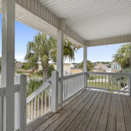 Image 4 - 112 Palm Breeze Drive, Carolina Beach, NC 28428, USA - House for sale