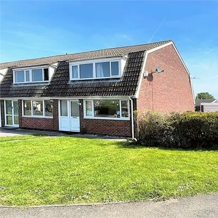 Buy this 3 bed house on Mead Vale in Worle, BS22 8ST