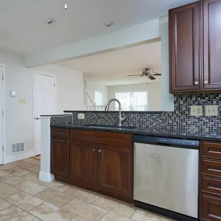 Image 4 - 124 Barnsfield Court, Gaithersburg, MD 20878, USA - Townhouse for rent