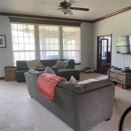 Image 3 - 9498 Emily Lane, Midwest City, OK 73130, USA - House for rent