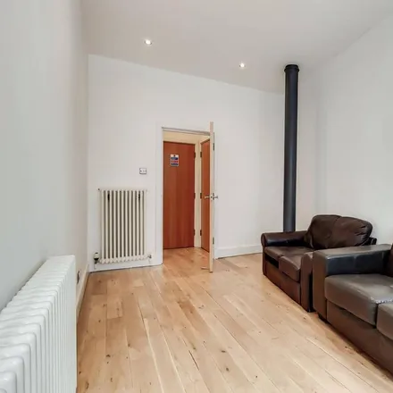 Rent this 2 bed apartment on Flower and Dean Community Centre in 41 Flower and Dean Walk, Spitalfields