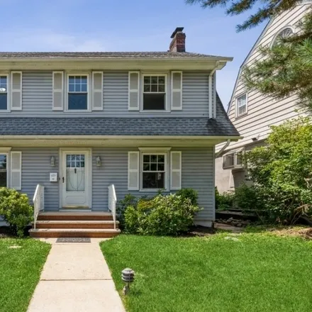 Buy this 4 bed house on 180 Nutley Avenue in Avondale, Nutley