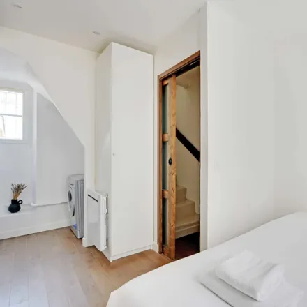 Rent this 1 bed apartment on 41 Rue Rouelle in 75015 Paris, France