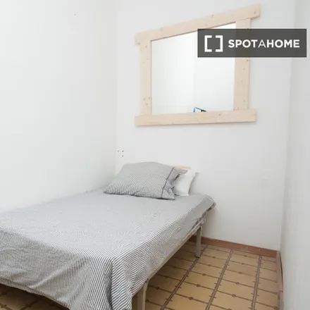 Rent this 5 bed room on Carrer de la Diputació in 442, 08001 Barcelona