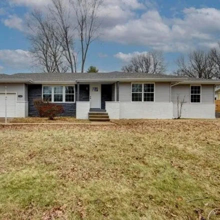 Buy this 3 bed house on 2379 East Langston Street in Springfield, MO 65804