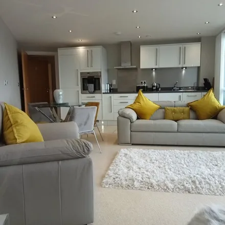 Image 2 - Aurora, Marina Villas, SA1 Swansea Waterfront, Swansea, SA1 1FZ, United Kingdom - Apartment for rent