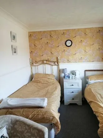 Image 3 - Great Yarmouth, Magdalen Estate, ENGLAND, GB - House for rent