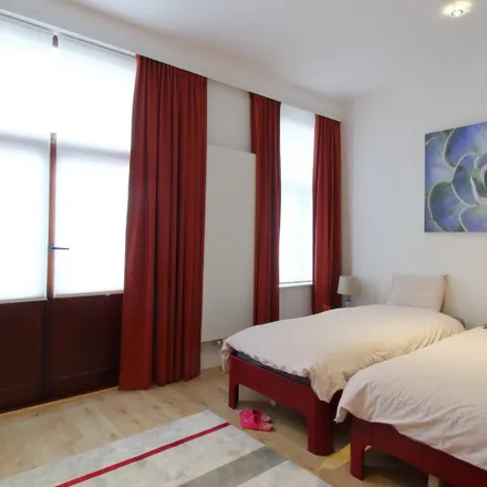 Rent this 2 bed room on Avenue Jean Dubrucq - Jean Dubrucqlaan 60 in 1080 Molenbeek-Saint-Jean - Sint-Jans-Molenbeek, Belgium