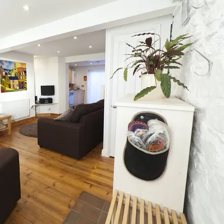 Rent this 2 bed townhouse on Penryn in TR10 8DB, United Kingdom