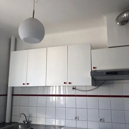 Rent this 4 bed apartment on 2 Place du Général de Gaulle in 76000 Rouen, France