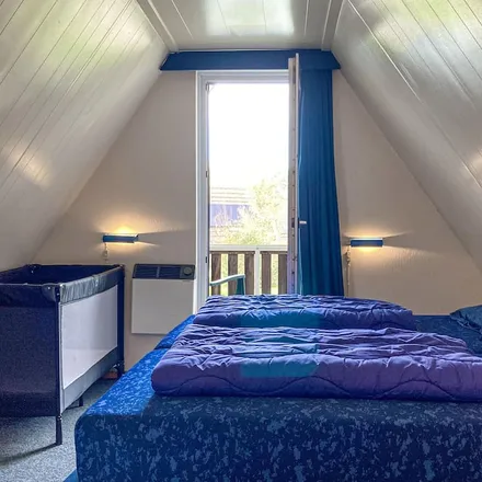 Rent this 3 bed house on Gramsbergen in Kanaaldijk-West, 7783 DA Gramsbergen