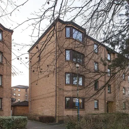 Rent this 2 bed townhouse on 13 Craigend Park in City of Edinburgh, EH16 5XX