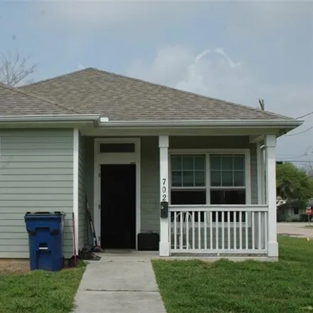 Buy this 2 bed house on 1237 7th Street North in Texas City, TX 77590