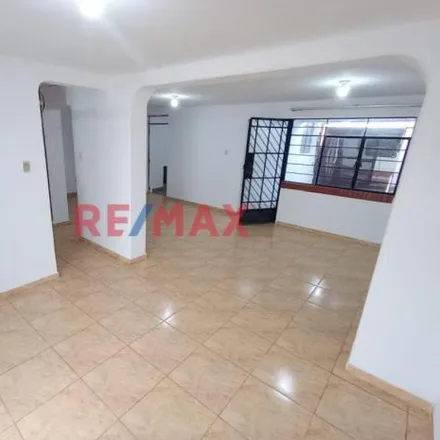 Buy this 11 bed house on Calle Pimentel in Comas, Lima Metropolitan Area 15313