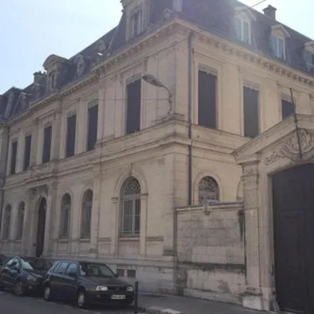 Image 5 - Notre-Dame - Musée, Place de Lavalette, 38000 Grenoble, France - Apartment for rent