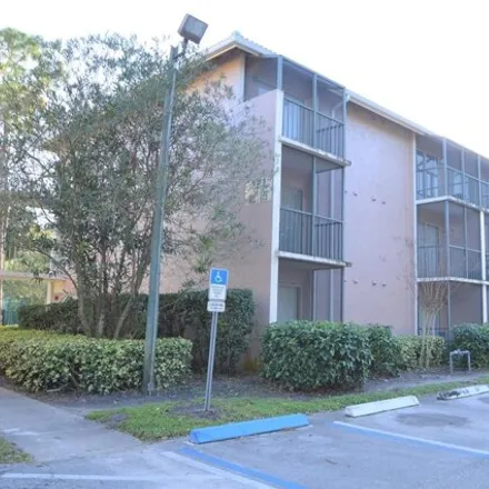 Buy this 1 bed condo on Oyster Bay Circle in Altamonte Springs, FL 32701