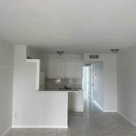 Image 4 - 7917 West Drive, North Bay Village, Miami-Dade County, FL 33141, USA - House for rent