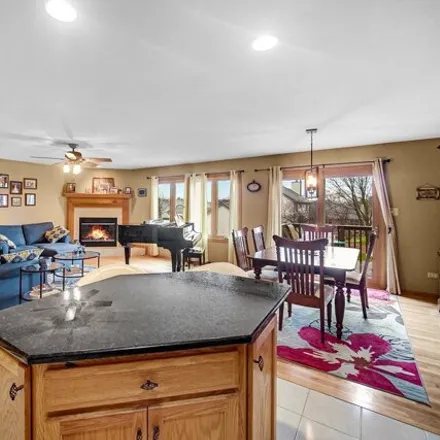 Image 9 - 1978 Wellington Court, New Lenox, IL 60451, USA - Townhouse for sale