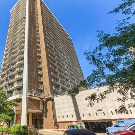 Buy this 2 bed condo on 5855 North Sheridan Road in Chicago, IL 60660