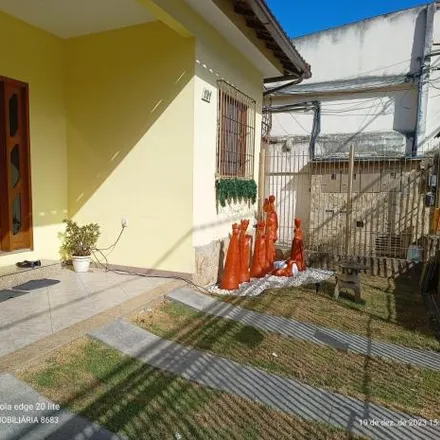 Buy this 4 bed house on Rua Doutor João Cupertino in Centro, Macaé - RJ