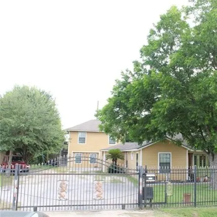 Buy this 4 bed house on 1046 Dunwoody Drive in Houston, TX 77076